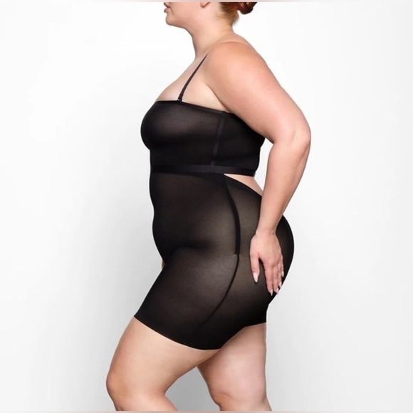 Skims NWT Sheer Sculpt Low Back Short in Onyx Black Women’s plus size 4X - Picture 1 of 12